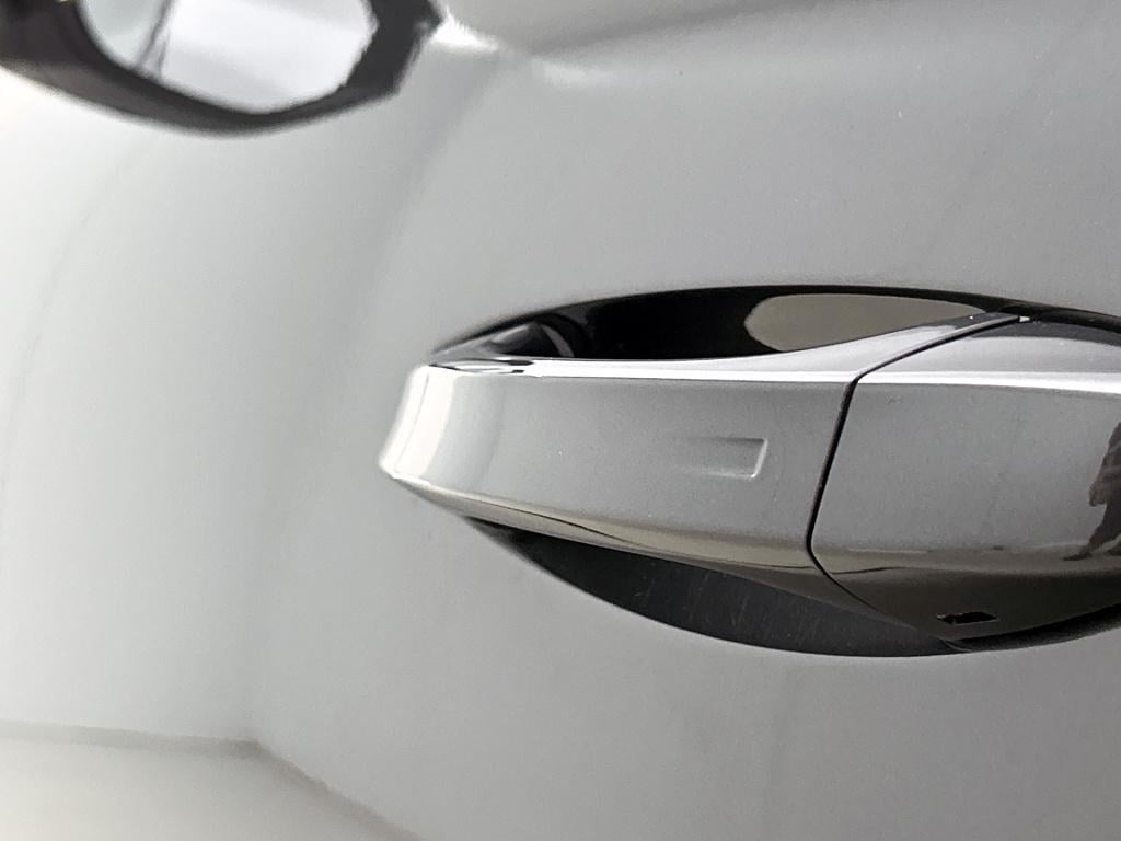 Peugeot 3008 1.2 hybrid 145 gt | rijklaar |