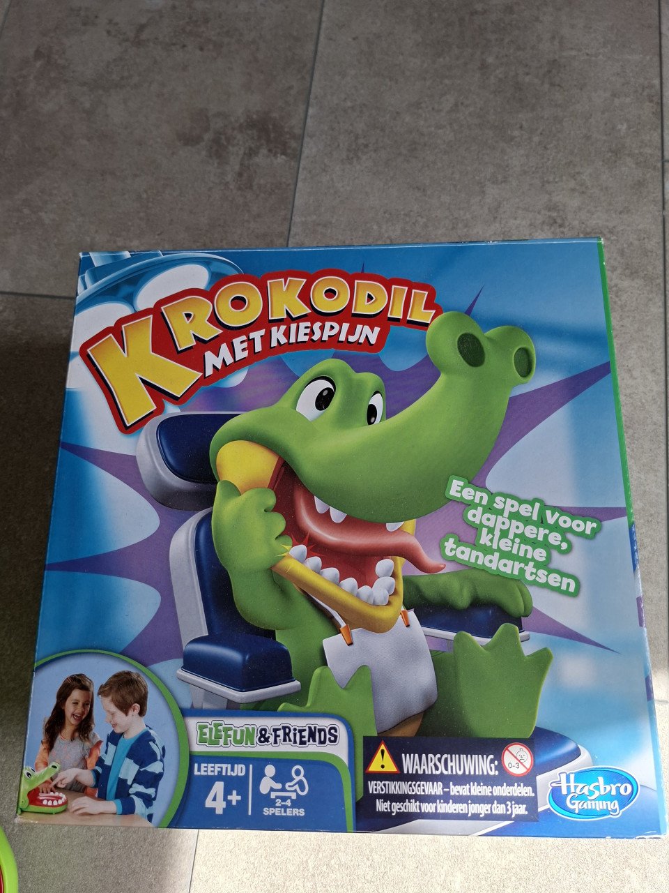 Spel krokodil met kiespijn