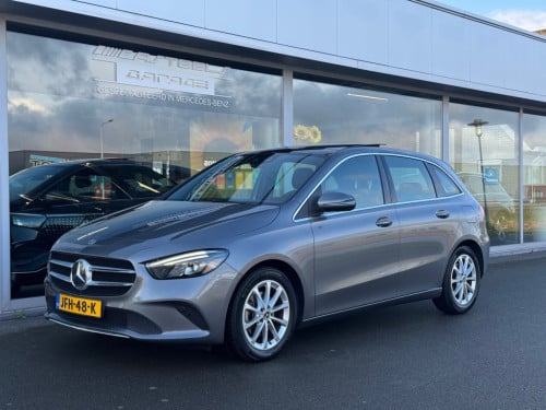 Mercedes-Benz B-Klasse 200 progressive automaat / panorama schuifdak / acht