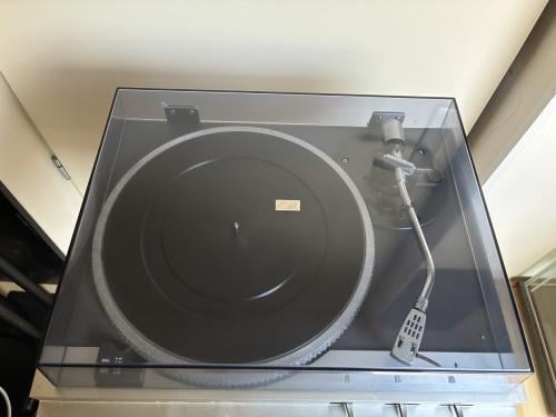 Mitsubishi DP-84DA platenspeler.