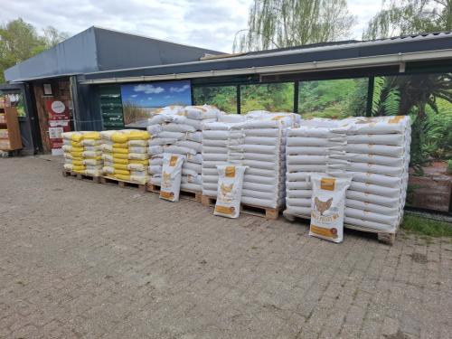 2 dagen PLUIMVEEVOEDERS VOOR €10,-