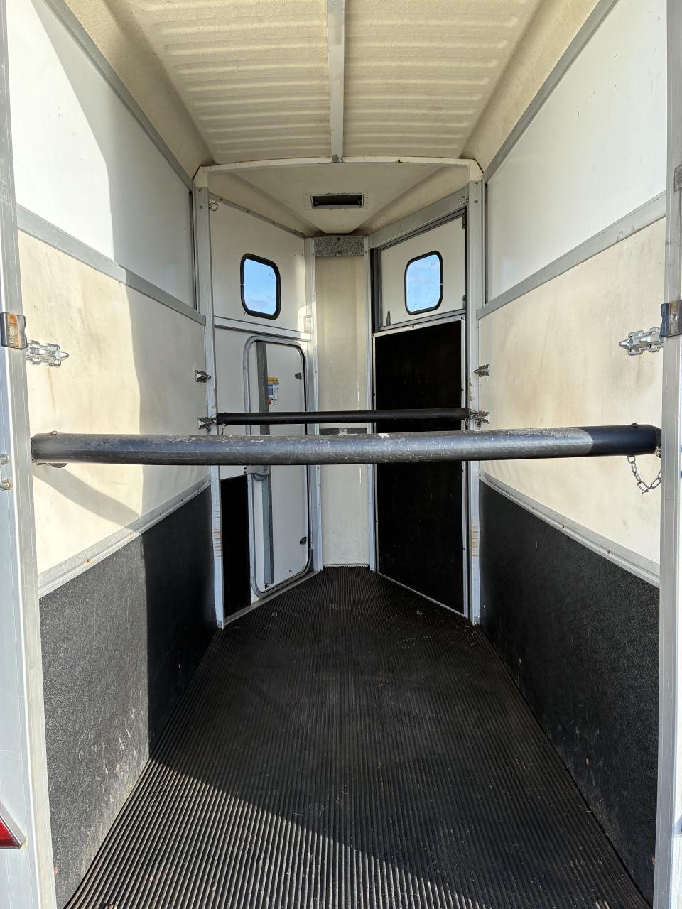 1,5 paards aluminium Ifor HB403 met voorlosklep (inruil mogelijk)