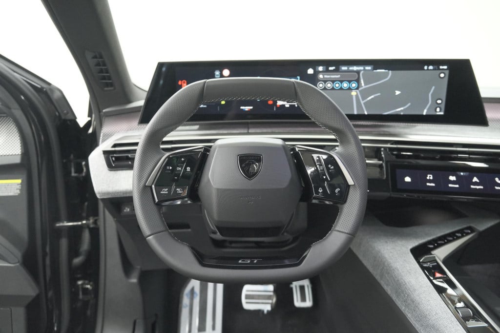 Peugeot 5008 1.2 hybrid 145 gt | panoramadak | camera | elektrische achterk
