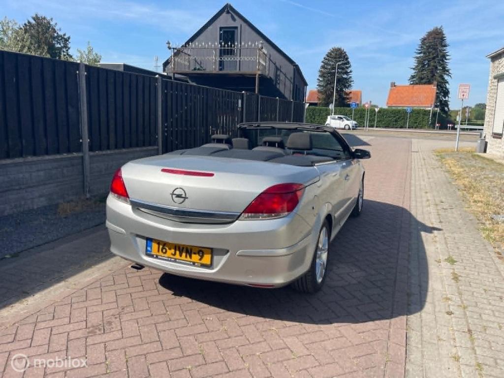 Opel Astra twintop 1.6 cosmo