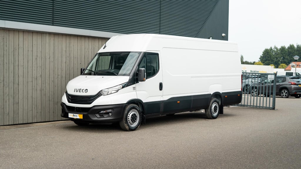 Iveco Daily 35s16v 2.3 410 h2 | direct leverbaar | complete betimmering laa