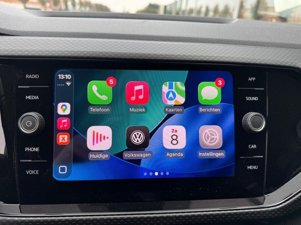 Volkswagen T-cross 1.0 tsi life automaat , apple carplay , trekhaak