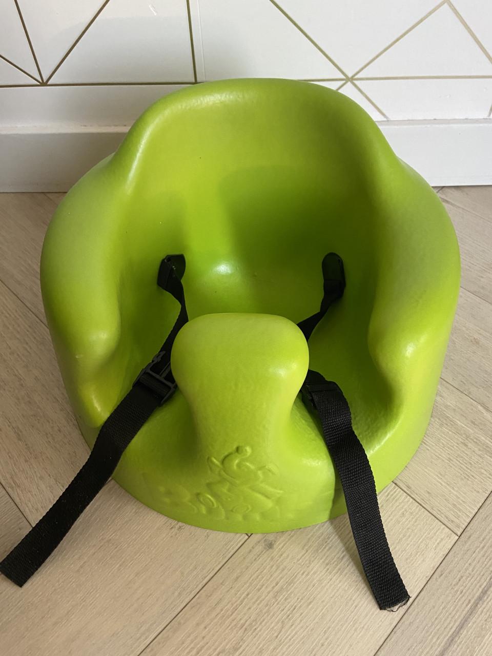 Bumbo stoeltje + tafeltje