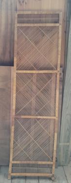 2 rotan kamer schermen