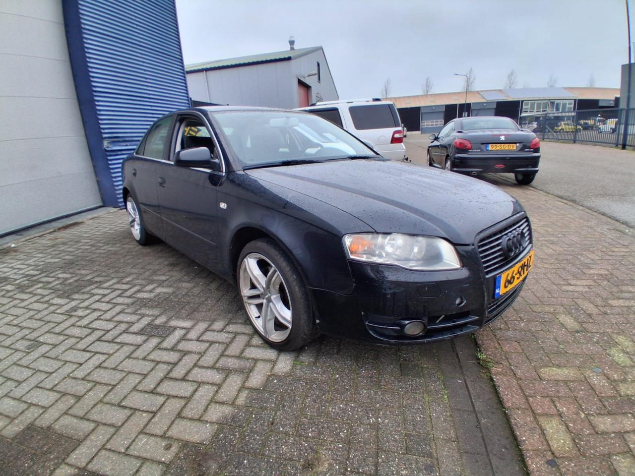 Audi a4 limousine 1.8 20vt automaat