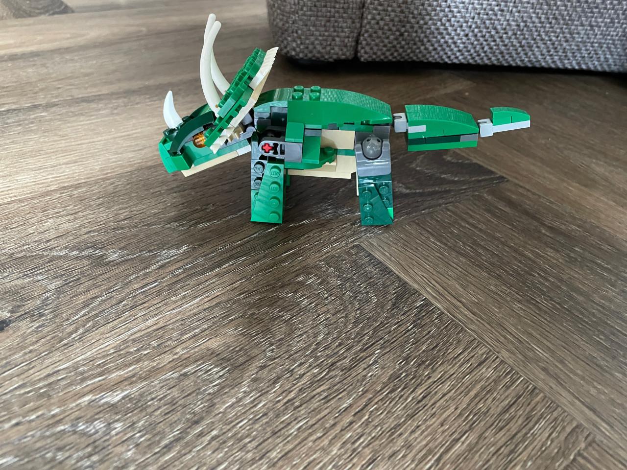 Lego Creator: Machtige dinosaurussen 31058