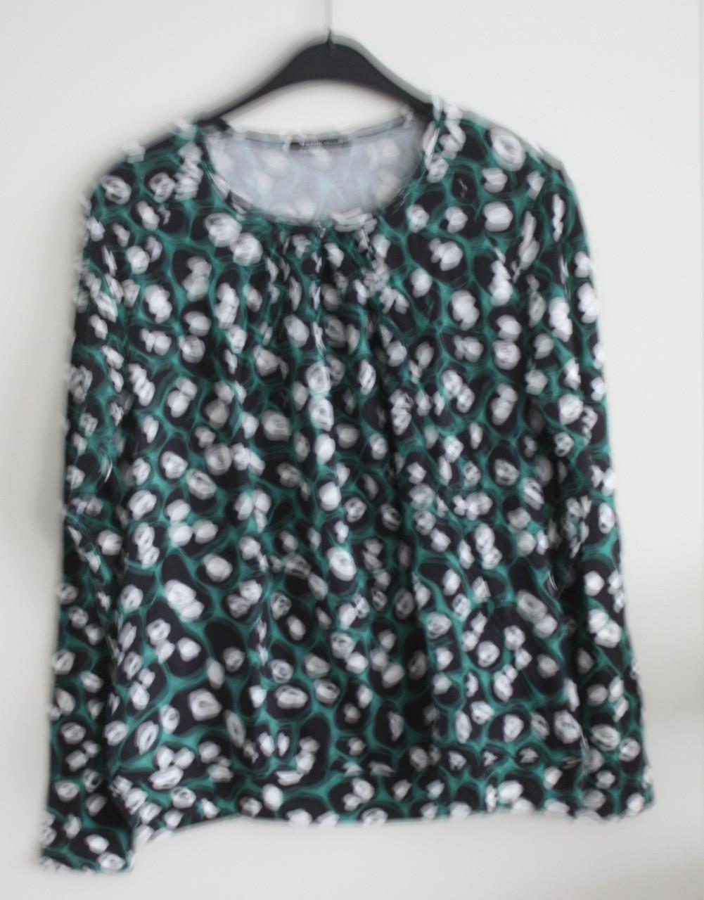 Kleur rijk  shirt maat 42