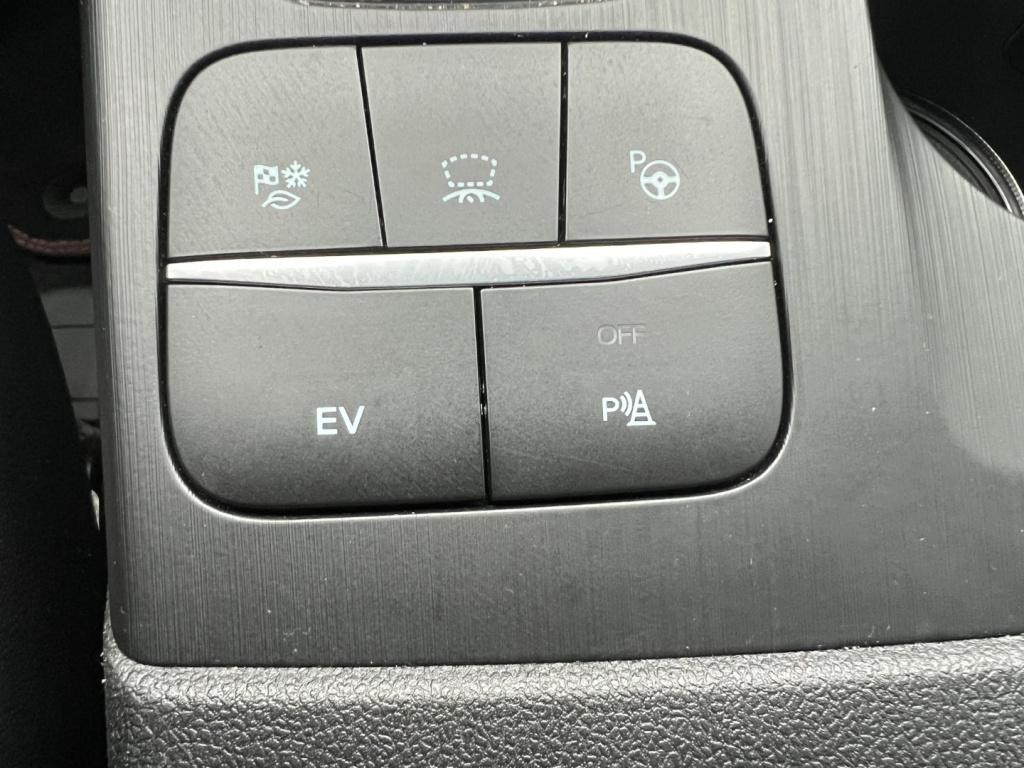 Ford Kuga 2.5 phev e-cvt 225pk st-line x , adaptive cc , voorruitverwarming