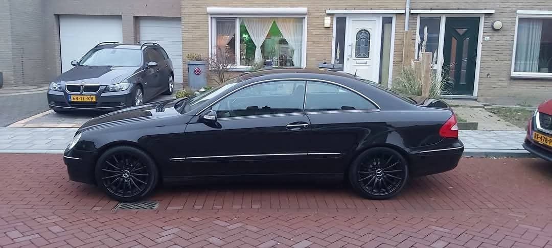 Zeer mooie Mercedes CLK 220 Cdi Coupe