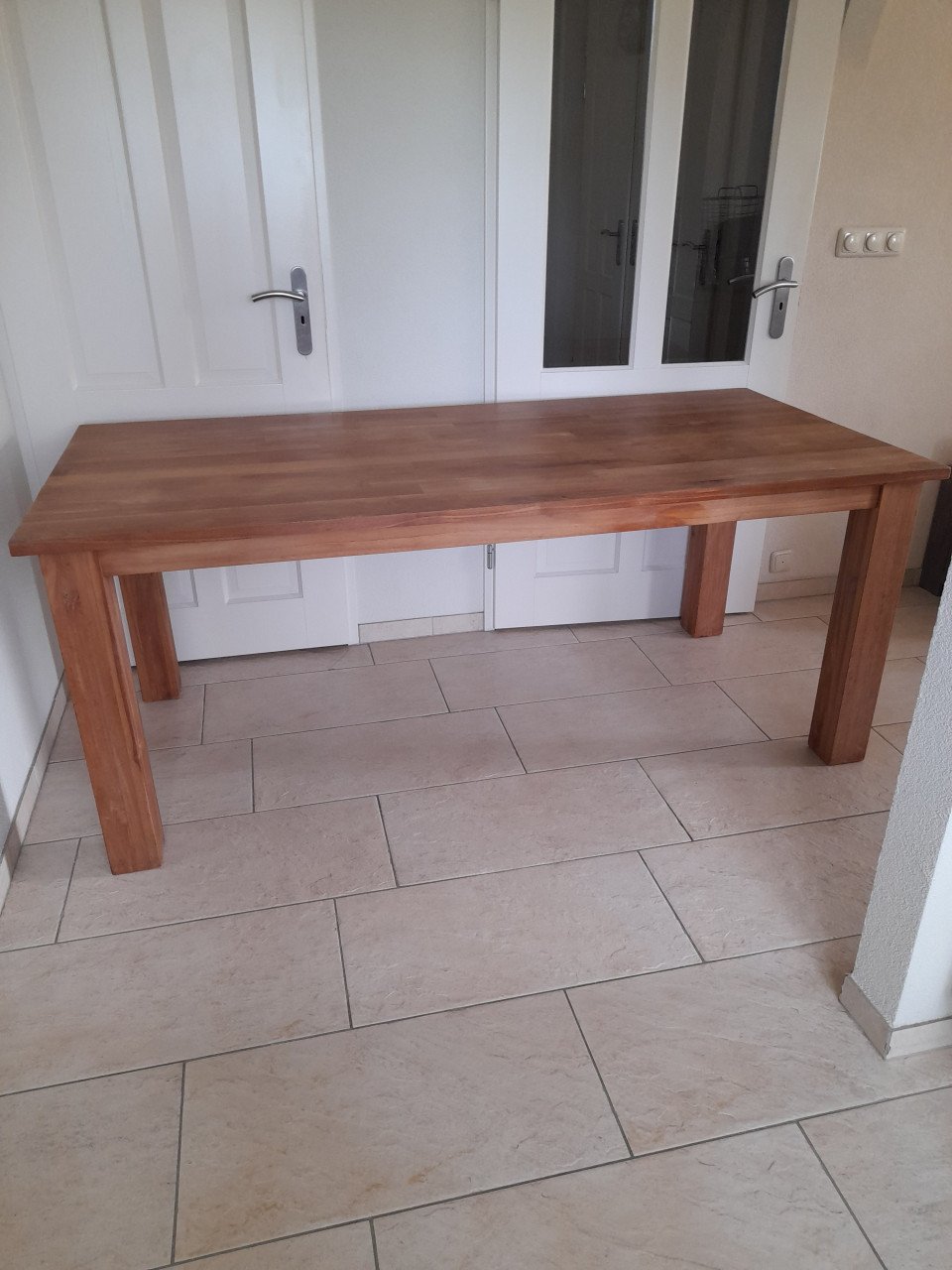 Prachtige massief houten Tafel 90 x 190 x 77,5H  (in goede staat )