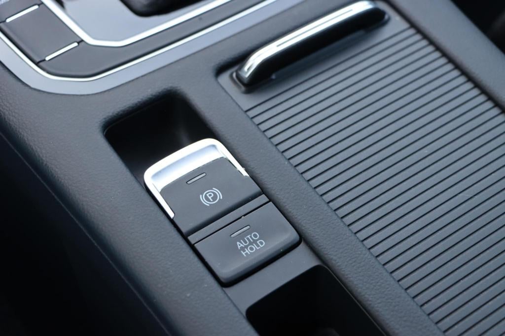 Volkswagen Passat variant 1.4 tsi phev gte business 218pk dsg6