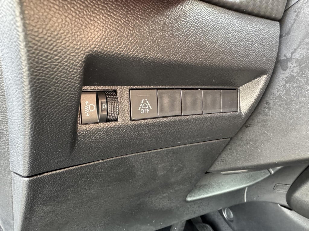 Peugeot 208 1.2 puretech active pack connect | led koplampen | navigatie | 