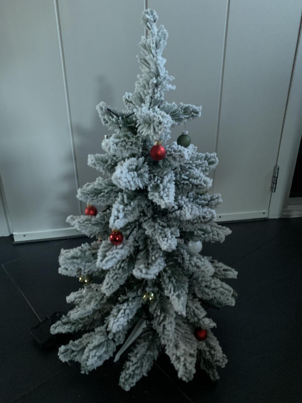 Kerstboompje lux met sneeuw 60 cm en timer