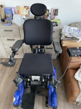 Speciale elektrische rolstoel met sta functie