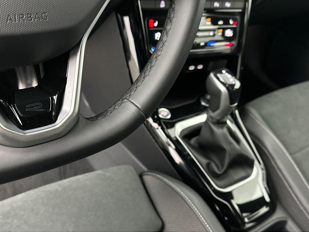 Volkswagen T-roc r-line 1.5 tsi dsg7 150pk black style