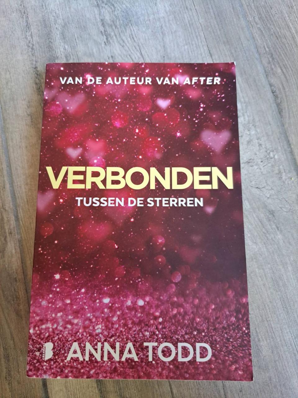 Roman Verbonden tussen de sterren van Anna Todd