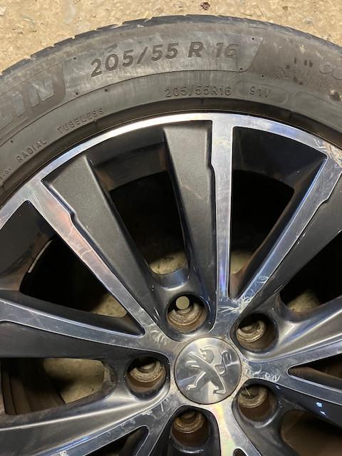 Compleet set banden en velgen