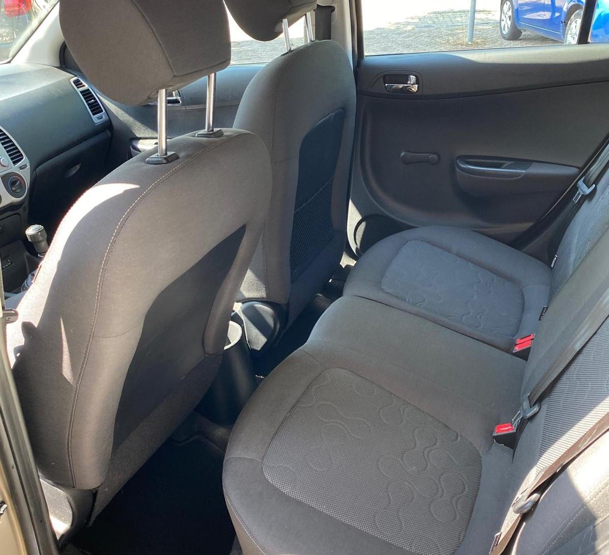 🚗 Hyundai i20 1.2i i-Motion | 52.370km! | Trekhaak | Airco | apk +garantie