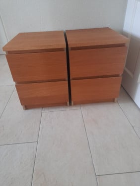 2 x Malm nachtkastjes  40 x 48 x 55H ( in goede staat )