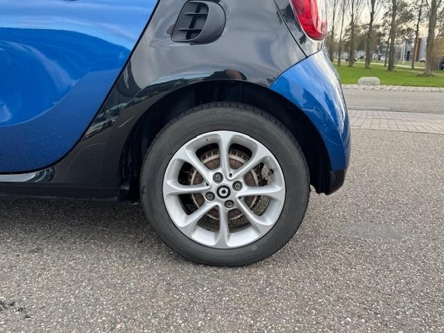Smart Forfour 1.0 pure l airco l audio l bluetooth l cruise controle l elek