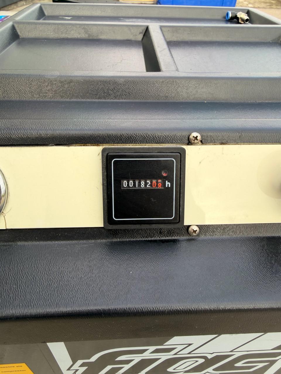 2X Fluister stille compressor max 10 bar