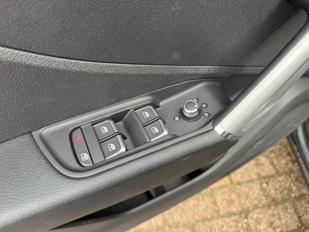 Audi Q2 35 tfsi s edition