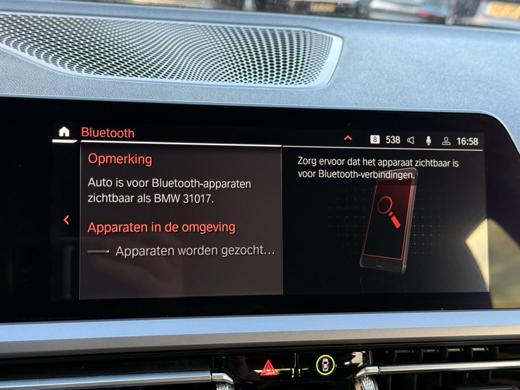 BMW 3-serie touring 330e | stoelverwarming | apple carplay | achteruitrijca