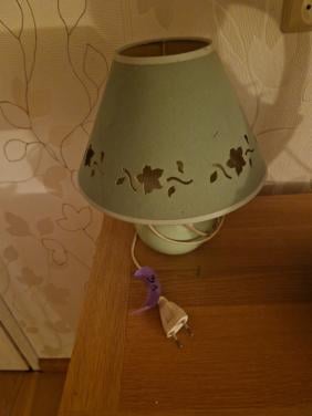 Nachtkastje lamp olijf groen