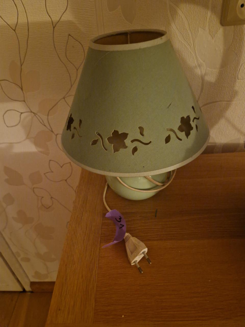 Nachtkastje lamp olijf groen