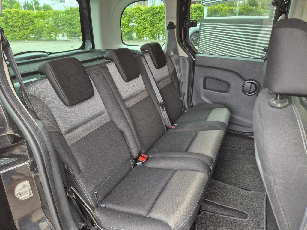Renault Kangoo family tce 115 limited airco, cruise control, navigatie, p-s