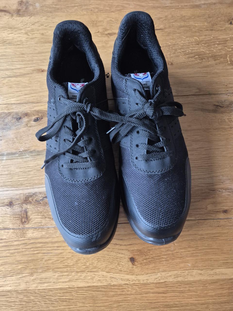 Veiligheidsschoenen nieuw!