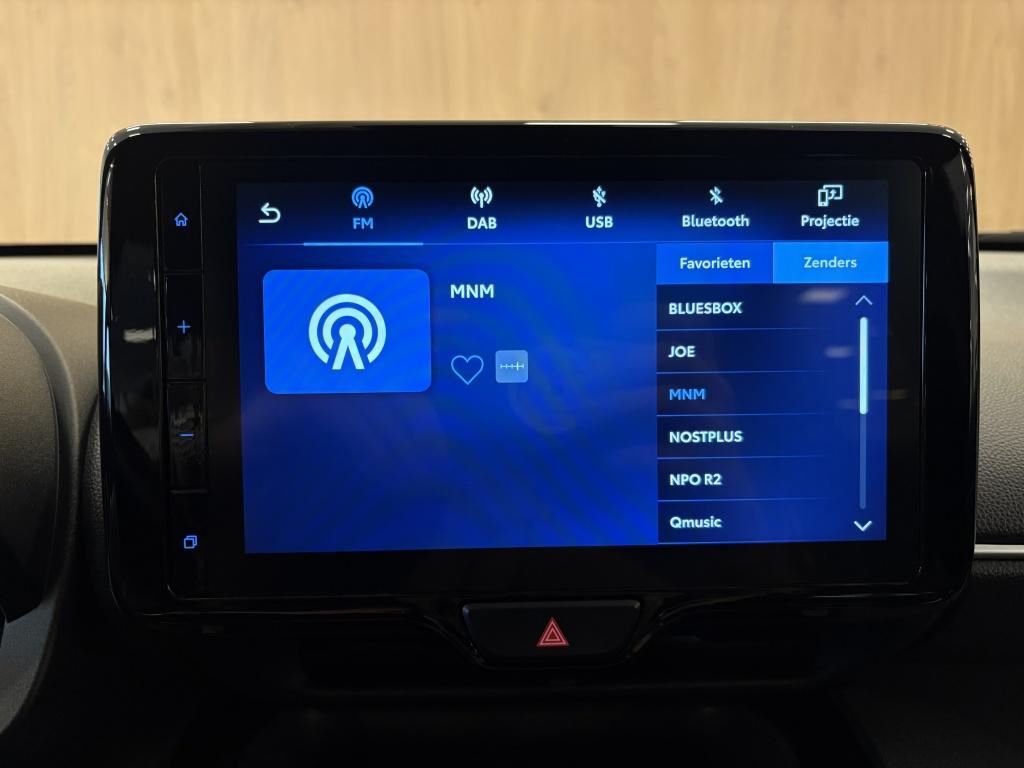 Toyota Yaris Cross 1.5 hybrid dynamic | stoel en stuurverwarming | bsm | te