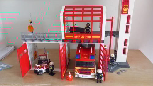 Playmobil brandweerkazerne met auto's en uitbreiding