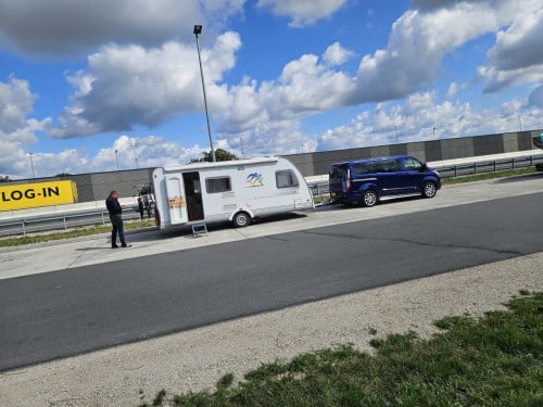 Mooie knaus 550 fsk met stapelbed