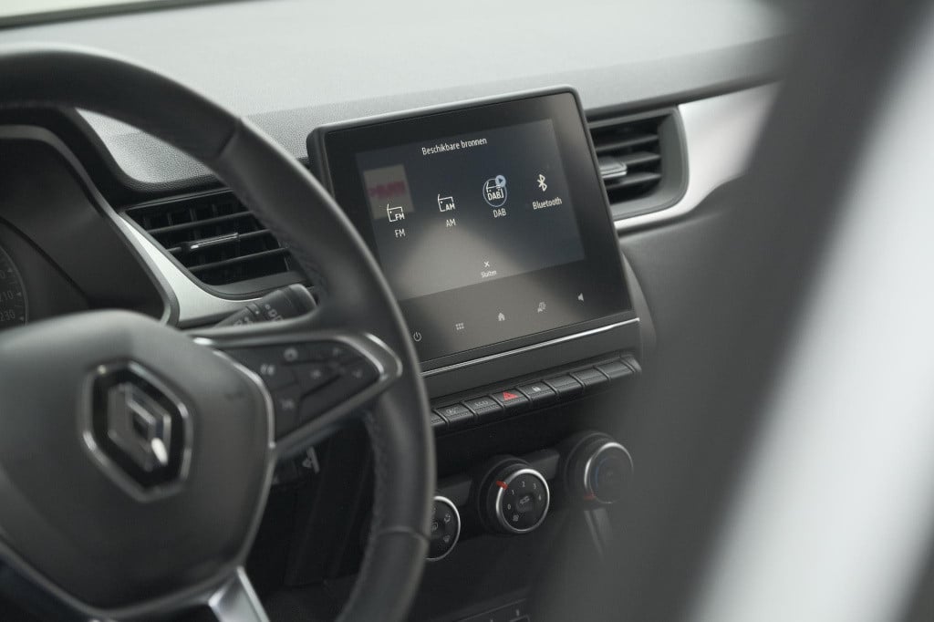 Renault Captur tce 90 zen | camera | apple carplay | parkeersensoren | navi