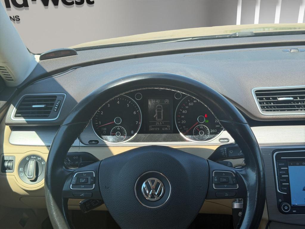 Volkswagen Passat variant 1.4 tsi highline automaat clima pdc trekhaak