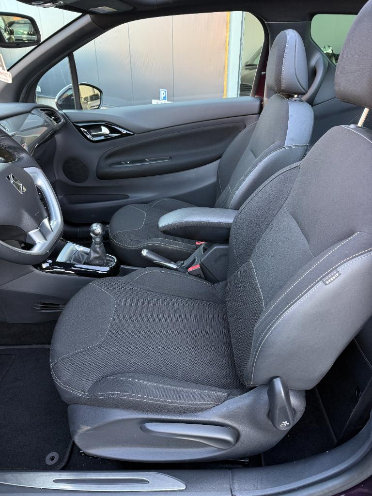 Citroen DS3 cabrio 1.2 vti - so chic