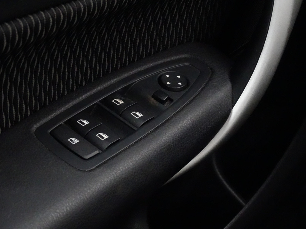 BMW 1 Serie 116i ede business | navi  bi-xenon | bluetooth