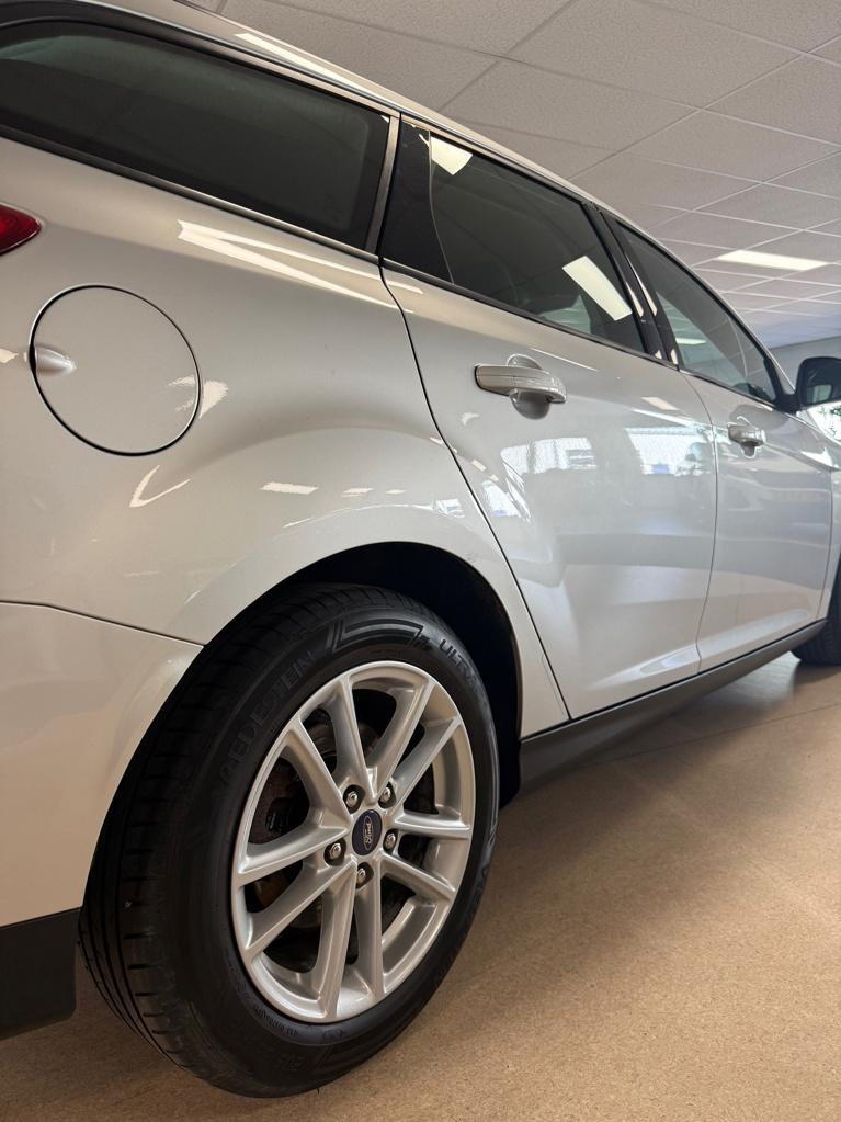 Ford Focus wagon 1.0 lease edition