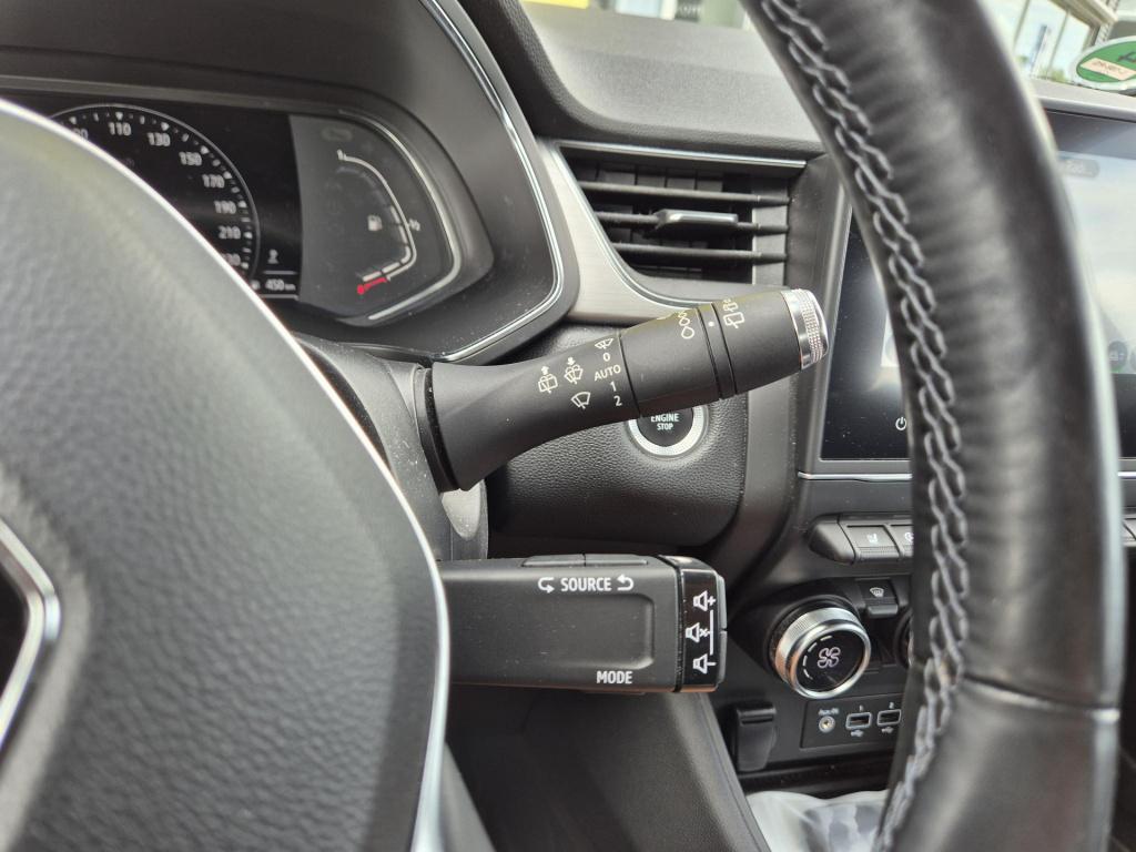 Renault Captur 1.3 tce 130 intens trekhaak, camera, stoel-, stuur- en voorr
