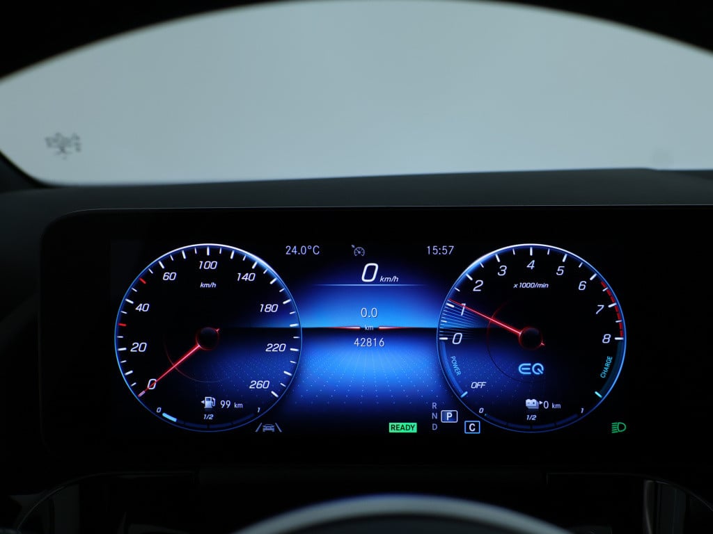 Mercedes-Benz Gla-klasse 250 e business solution luxury line apple carplay 