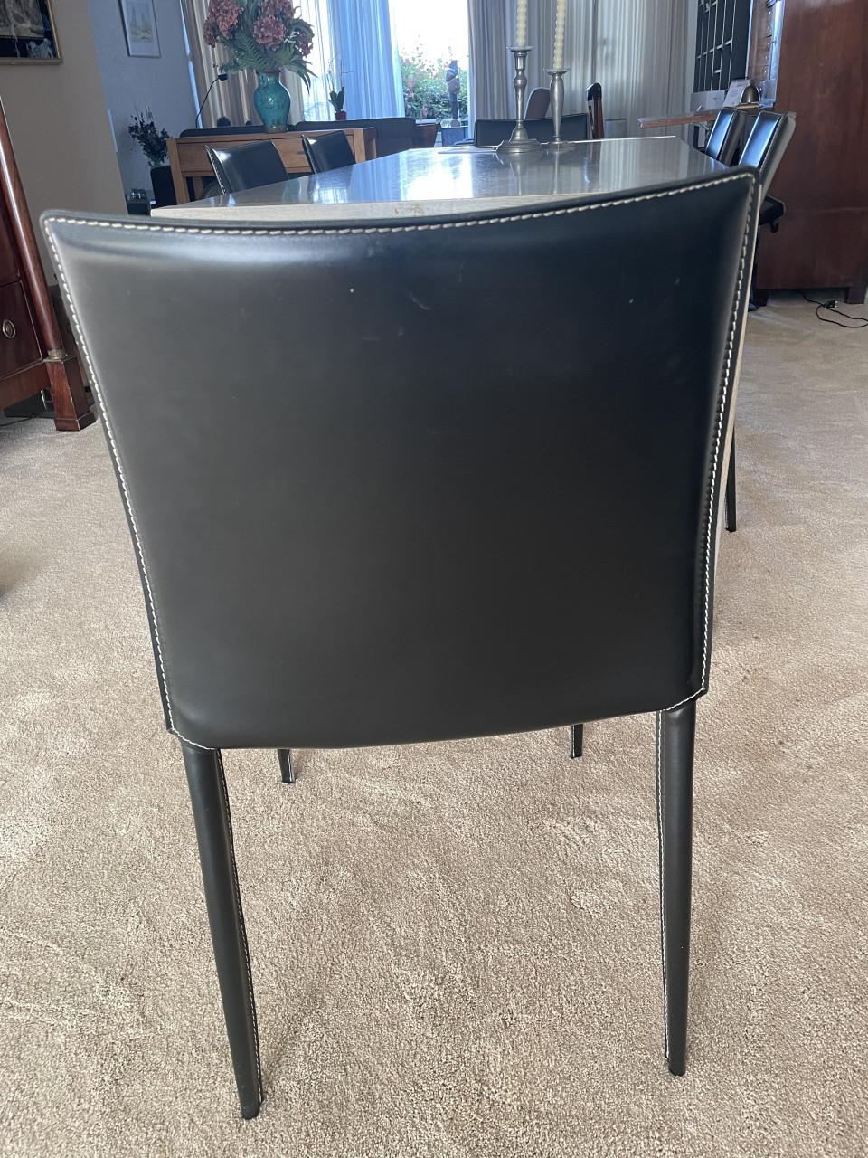 Eethoek (houten tafel 2 meter en leren stoelen)