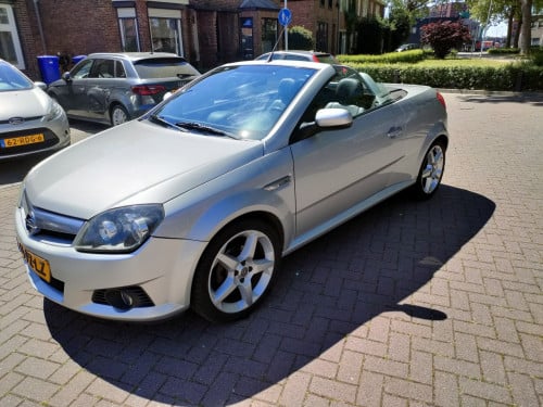 Opel Tigra 1.8 16V Twintop 2005 Grijs