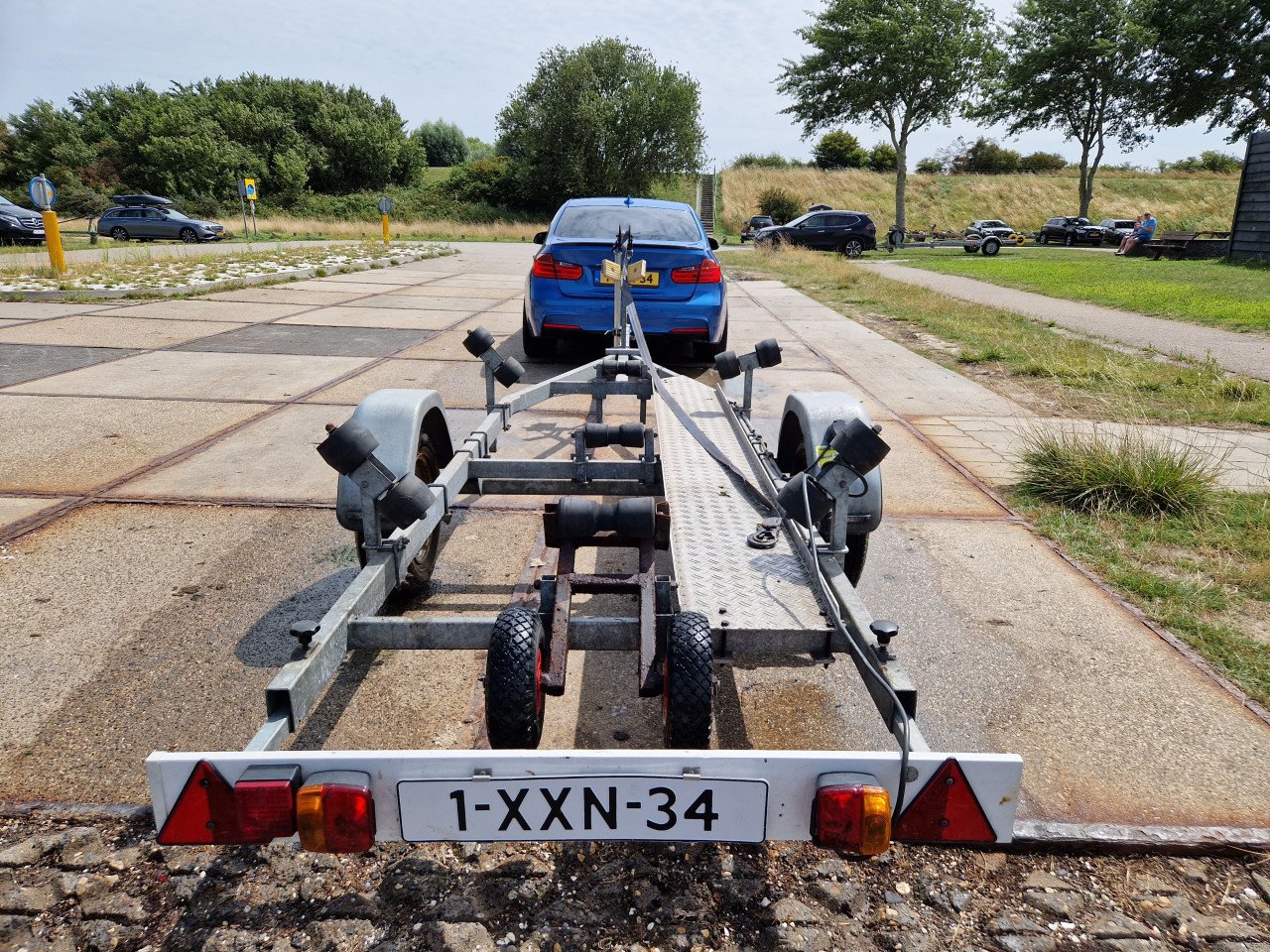 Shetland GH 14 met Suzuki 15 pk 4-takt en kantel trailer. Compleet set