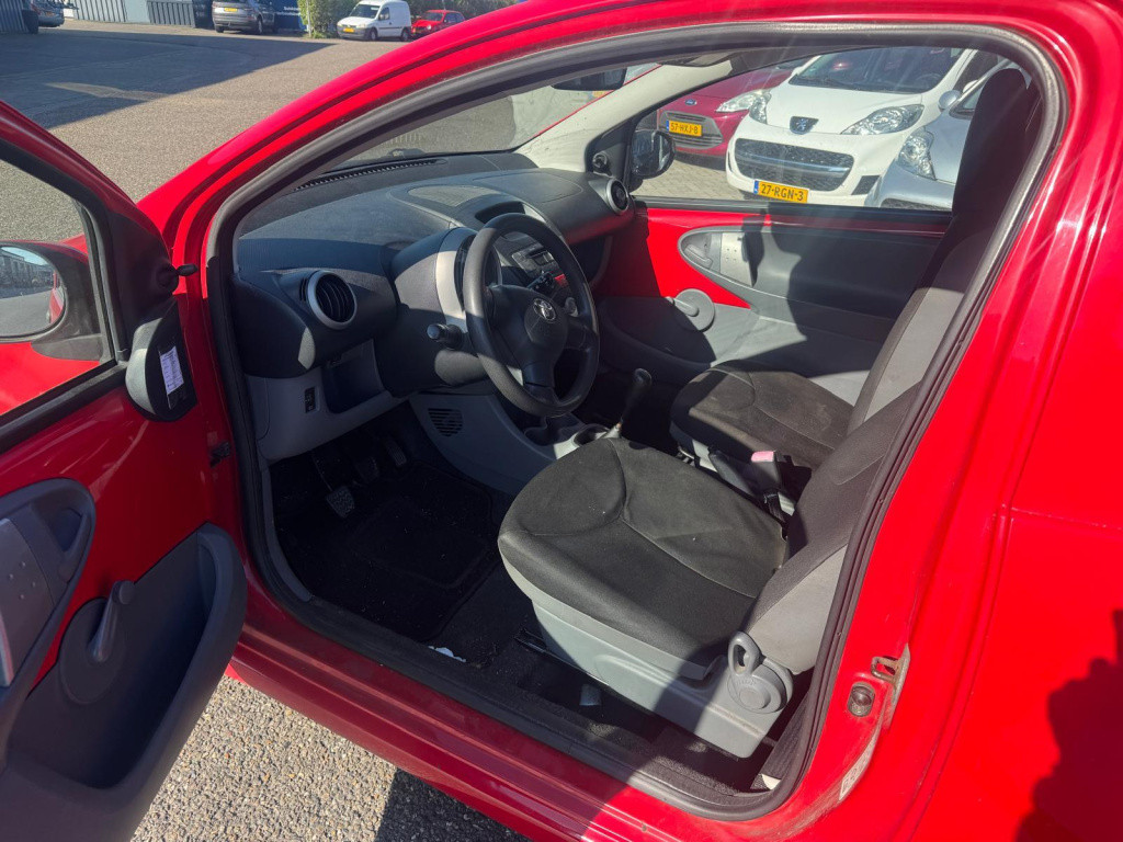 Toyota Aygo 1.0 12v vvt-i/handel/export/apk verlopen/leest tekst!