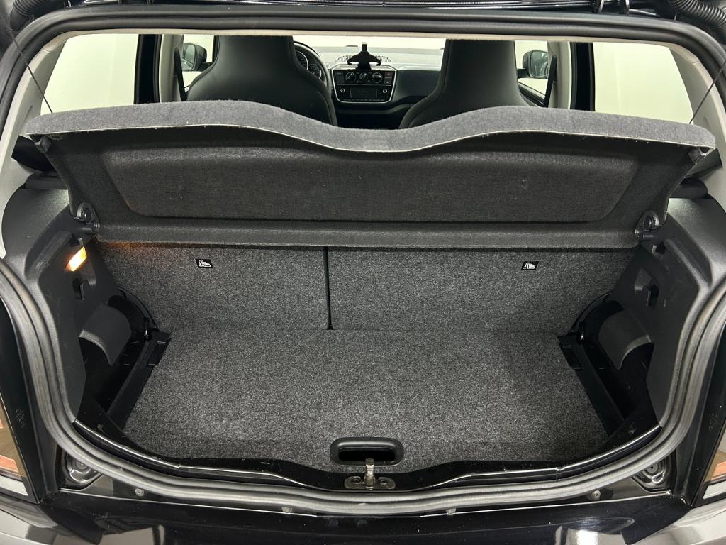 Volkswagen UP! occasion 1.0 bmt move up! | zwart | tweedehands volkswagen u
